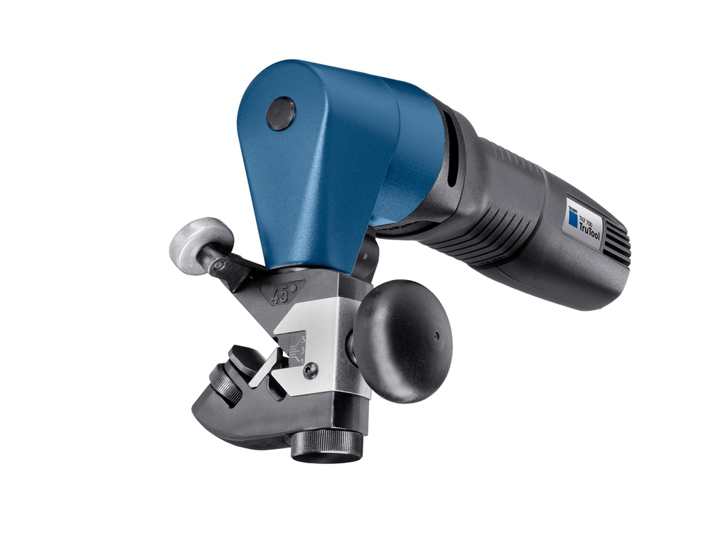 The TruTool TKF 700 is small, light and versatile. You can achieve chamfer lengths up to 0.27 in.