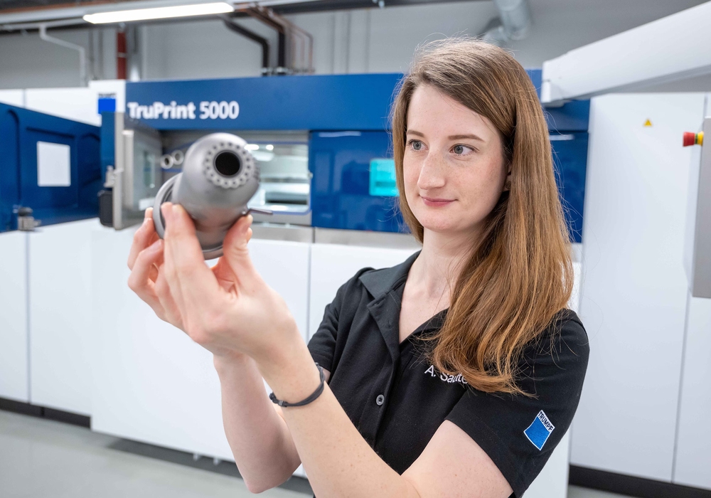 TRUMPF 3D printers help the aerospace industry cut down on carbon emissions, manufacture lighter planes and make advances in sustainability.