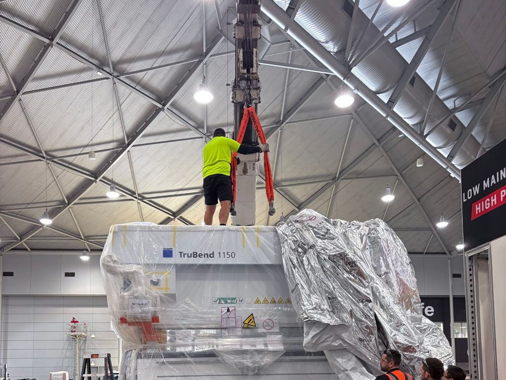 Specialist rigging and lifting of industrial machinery during relocation
