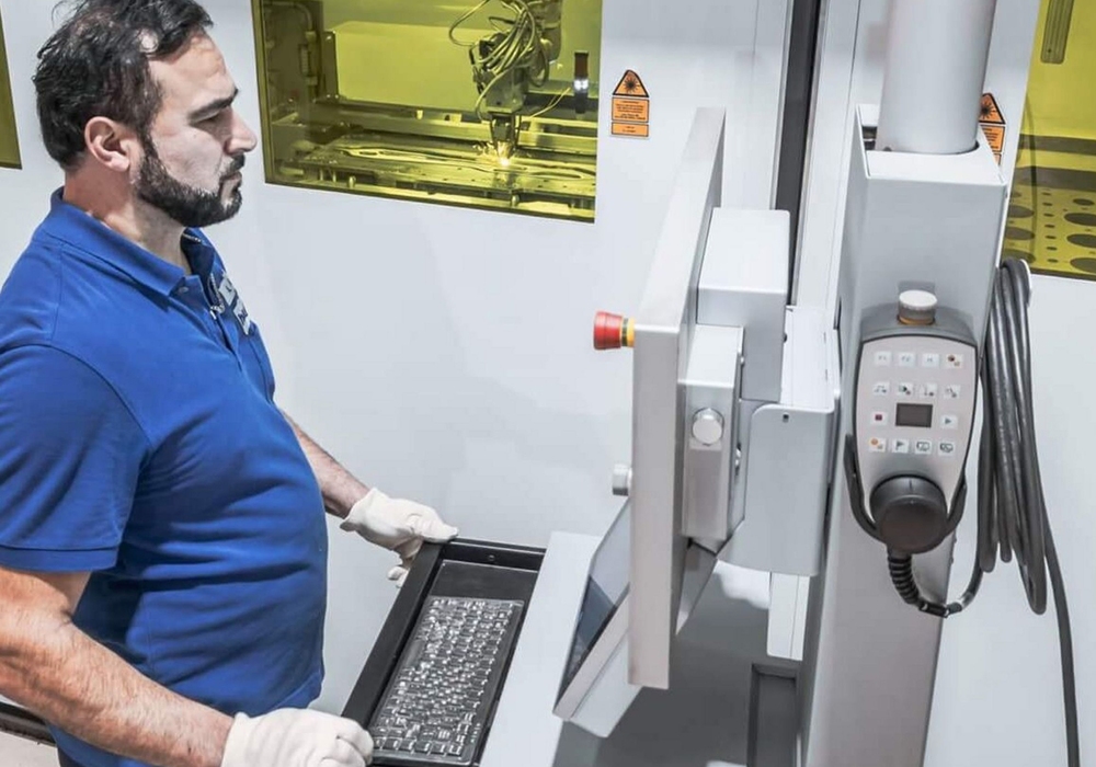 TRUMPF-TruLaser-Cell-7040-BrightLine-Weld