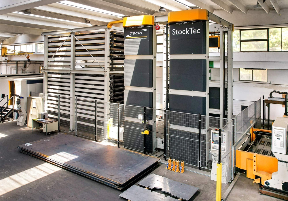 TECOI Metal Fabrication TEKNOS large sheet metal operation with storage in Italy