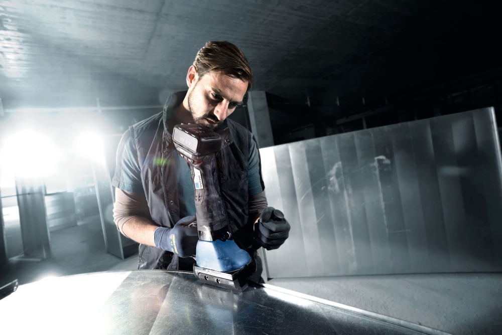 TRUMPF seam lockers operate with an automatic feed so you can achieve consistently high seam quality. Fast with operator comfort in mind.