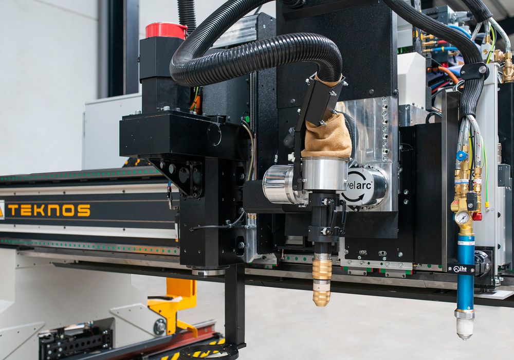 TECOI's TEKNOS Metal fabrication Service centre large application